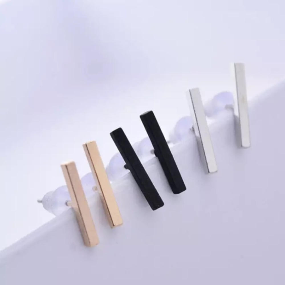 ⚜️[𝟯/$𝟭𝟴]⚜️Gold Bar Simple Metal Earrings NEW - Picture 4 of 7